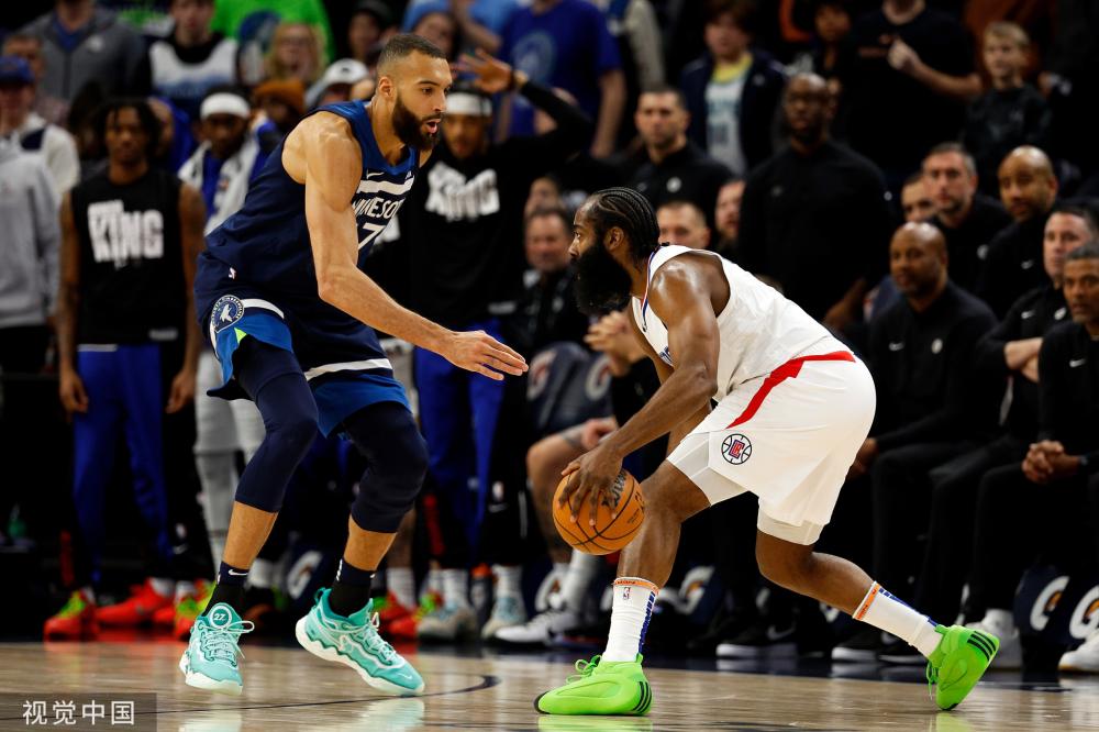 的拉伤而缺 的拉伤而缺